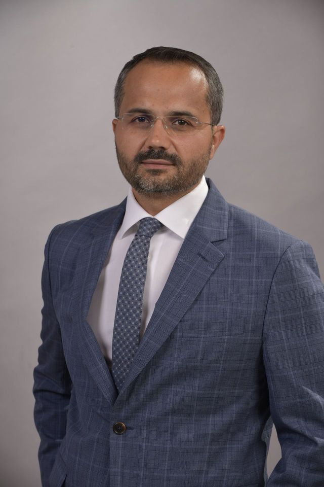 Florin Irimia, Socio